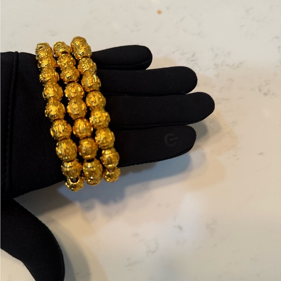 24k Gold Plated Asian Gold 🍯Braclet with Dragon 🐉and Beads - Picture 3 of 3